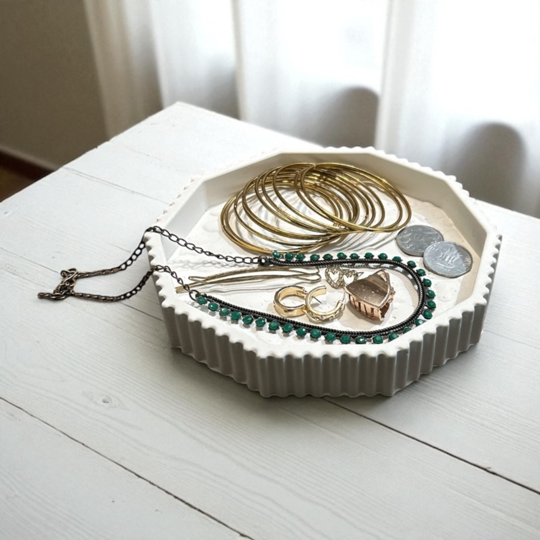 Concrete Stone Tray - Decagon, 16.5x16.5x2.5 cm (300g)