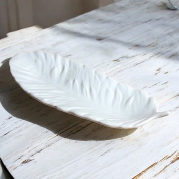 Concrete Feather-shaped Trinket Tray 19.5x1x11 cm(17g)