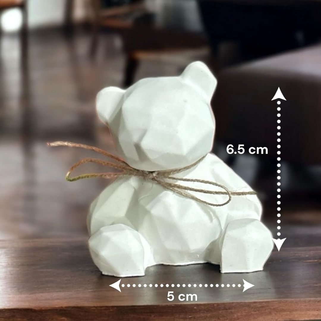 Concrete Teddy Statue, 6.5L x 5W x 6.5H cm (90g)
