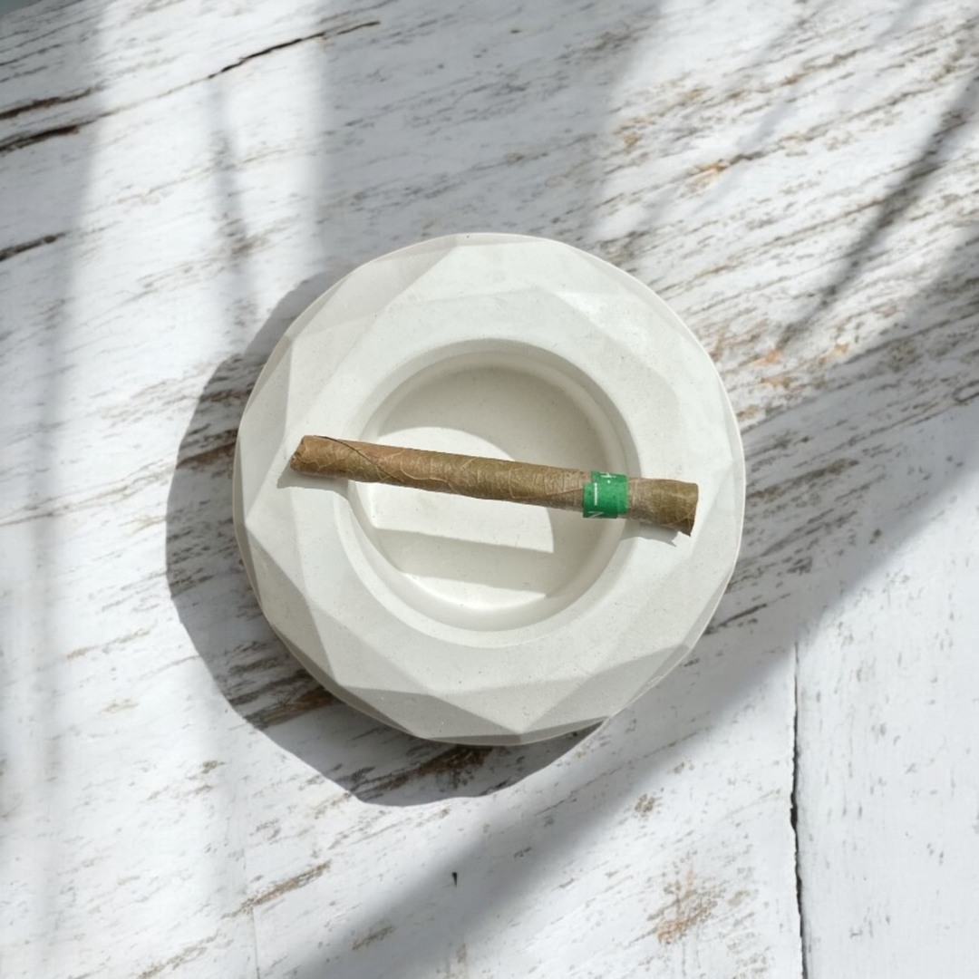 Concrete Ash Tray, 10.5x10.5x3 cm (260g)