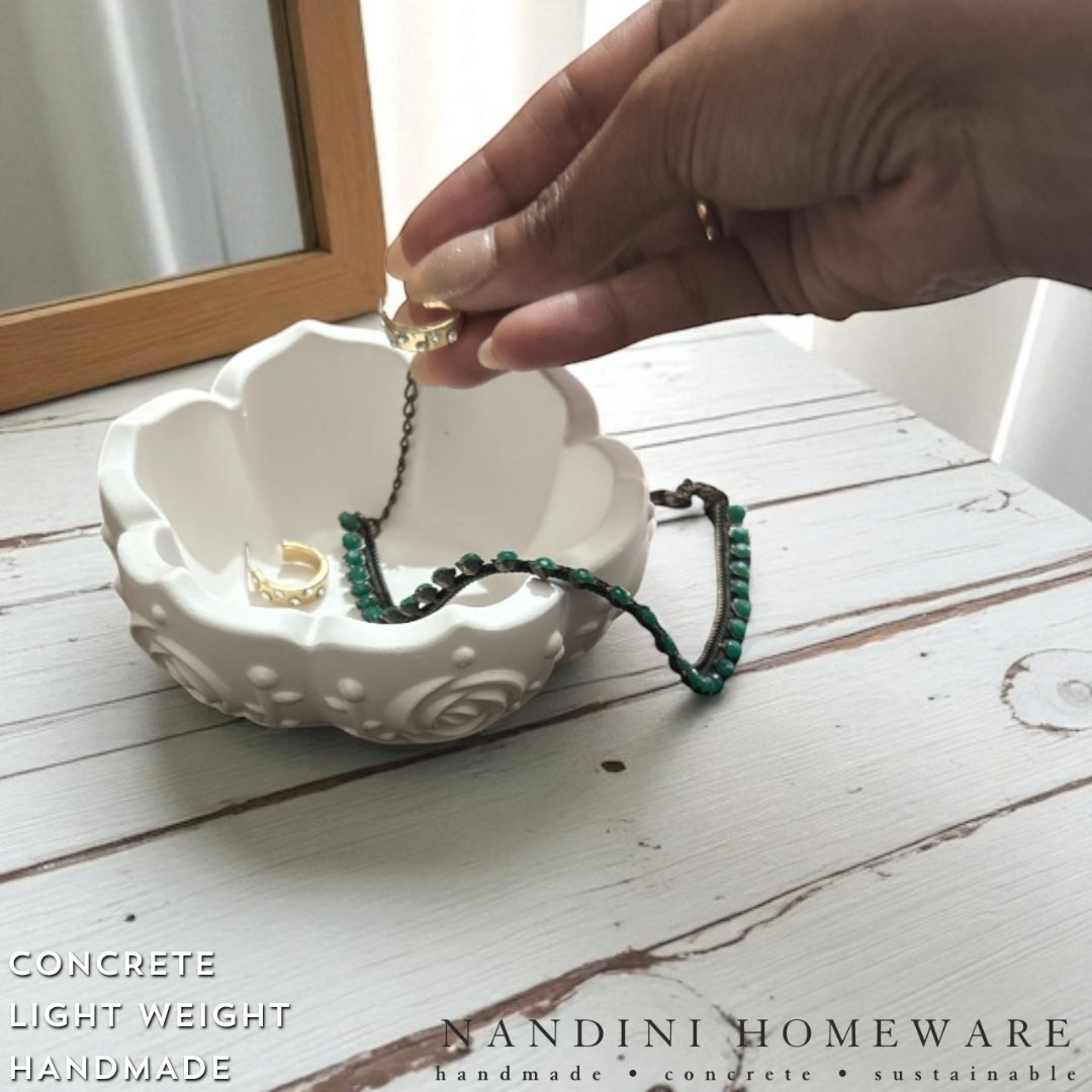 Concrete Rosette Trinket Bowl, 11x11x5 cm (190g)