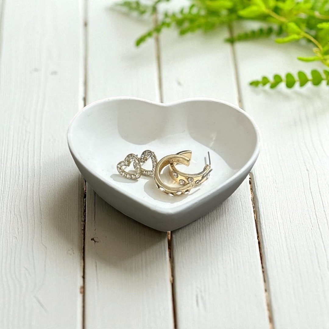 Concrete Heart Trinket Dish, 8x7x2 cm (190g)