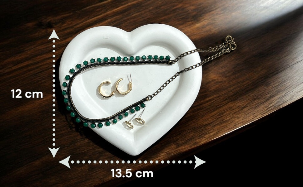 Concrete Heart-Shaped Cloud Tray, 13.5W x 12L x 1.5H cm (250g)