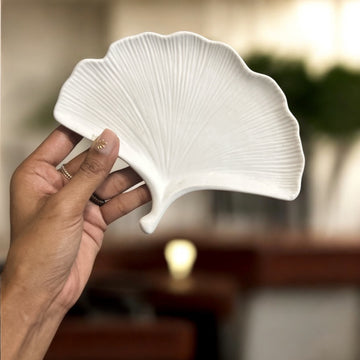 Concrete Leaf Trinket Tray, 18x14x0.5 cm (200g)